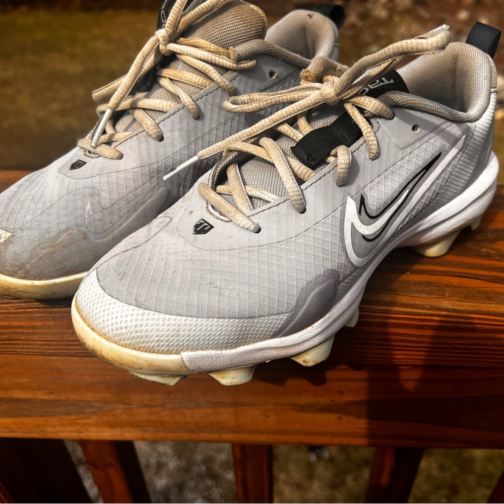 Nike Trout youth Baseball Cleats with White Swoosh